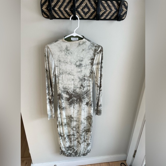Lovers + Friends Ivanna Midi Dress - Green Tie Dye - Size Small - Picture 5 of 15